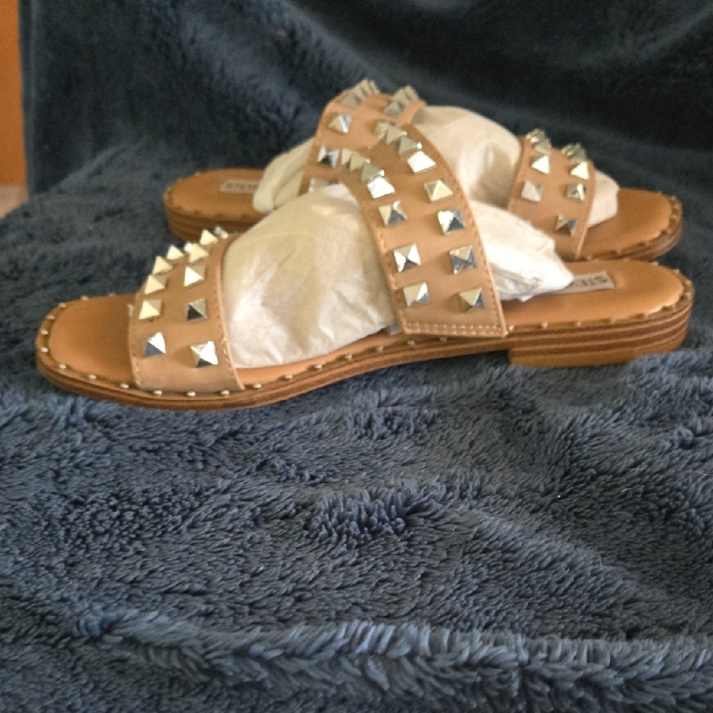 Steve Madden Tan Studded Slide Sandals - Picture 4 of 16